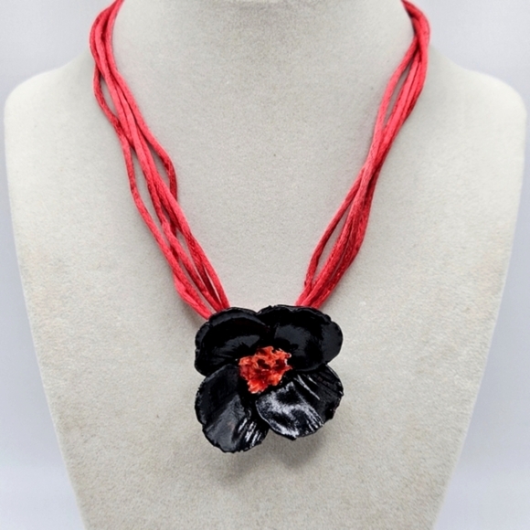 NEW VINTAGE Lisner 3D Poppy Flower Pendant Silk Cord Choker Necklace - Picture 7 of 7
